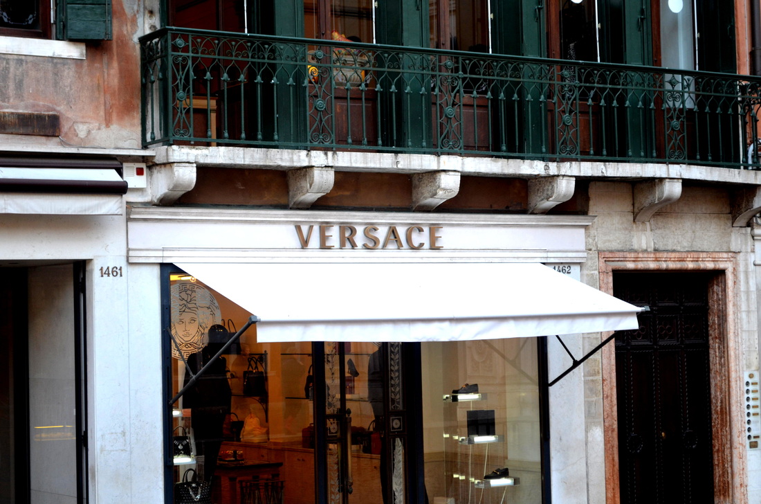 Louis Vuitton retail outlet, Piazza San Marco, Venice, Veneto